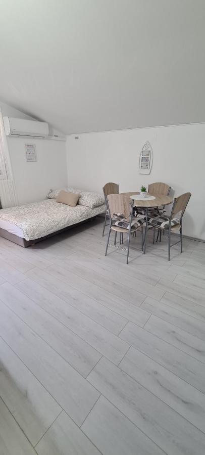 Apartments Nemcic 2 Hoek van Holland Ngoại thất bức ảnh
